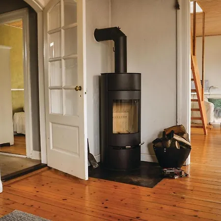 2 Bedroom In *